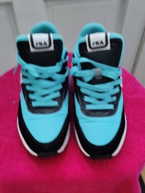 Fila Kids Teal and Black Athletic Sneakers